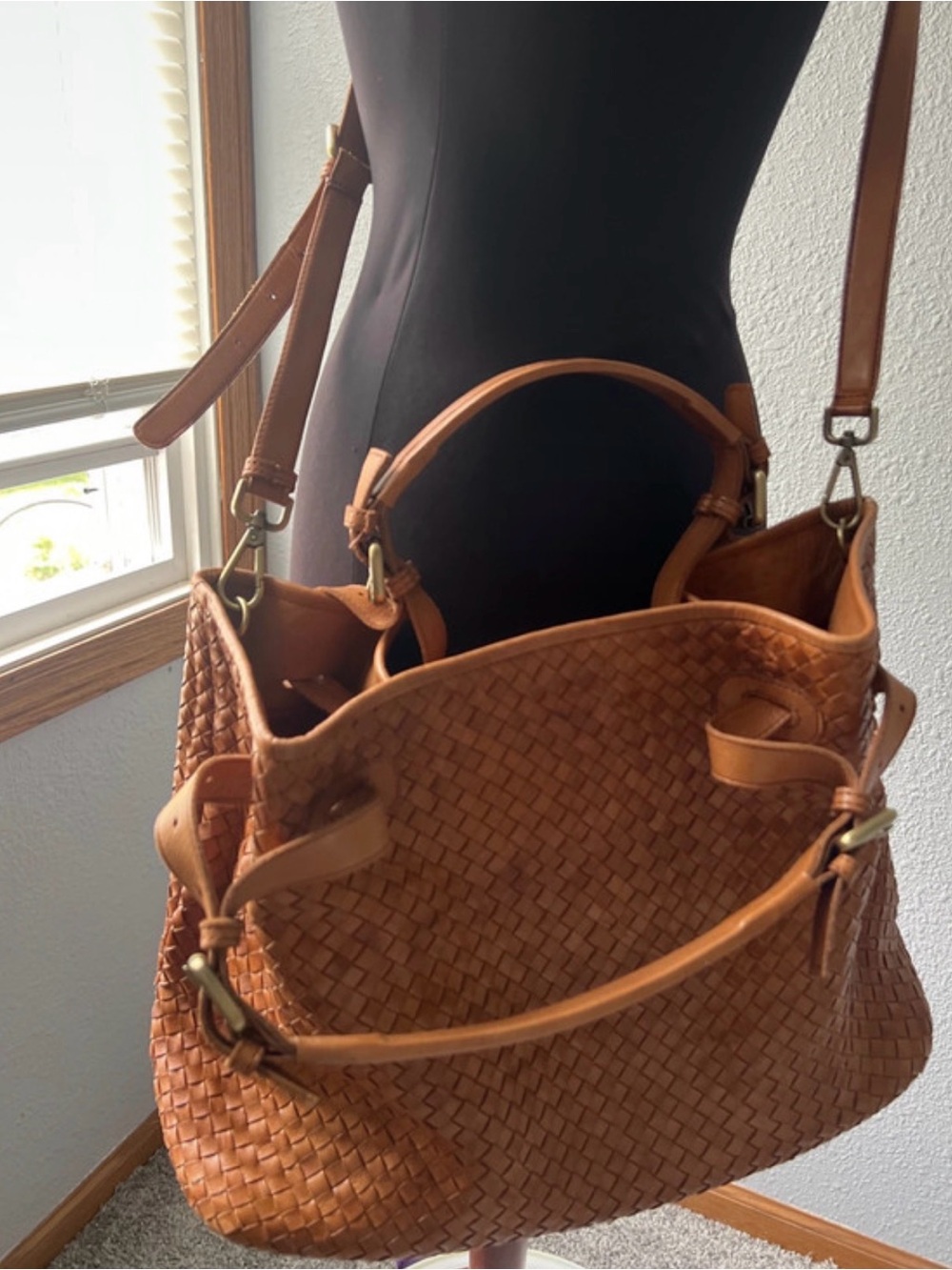 Valentina Basket Weave Woven
Leather Crossbody Satchel LARGE!